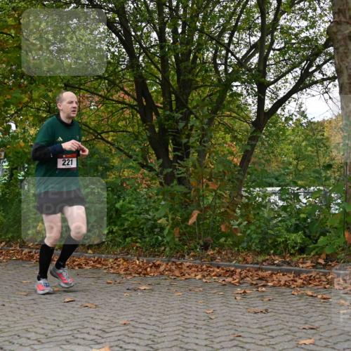 11.10.2026 - Bramfelder Halbmarathon 2026 J. Mangold http://msf.ph/oto/10822921 11.10.2026 10:23:24 Laufen 9, 221 meine-sportfotos.de