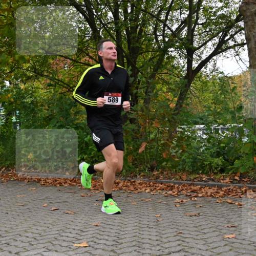 11.10.2026 - Bramfelder Halbmarathon 2026 J. Mangold http://msf.ph/oto/10822941 11.10.2026 10:23:40 Laufen 589 meine-sportfotos.de
