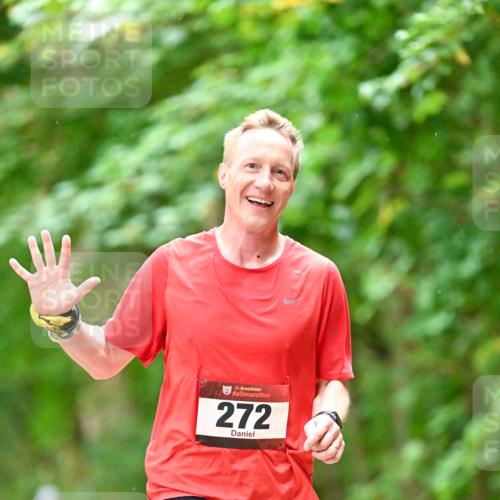 11.10.2026 - Bramfelder Halbmarathon 2026 Dr. Thomas Lammeyer http://msf.ph/oto/10822973 11.10.2026 10:36:37 Laufen 35, 272 meine-sportfotos.de