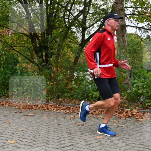 11.10.2026 - Bramfelder Halbmarathon 2026 J. Mangold http://msf.ph/oto/10822987 11.10.2026 10:25:24 Laufen 171, 345 meine-sportfotos.de