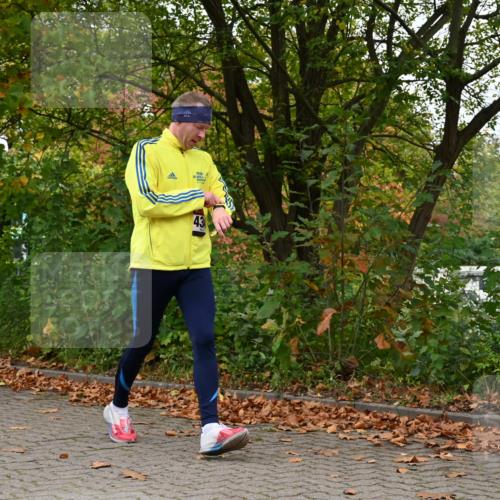 11.10.2026 - Bramfelder Halbmarathon 2026 J. Mangold http://msf.ph/oto/10823090 11.10.2026 10:27:29 Laufen 434 meine-sportfotos.de