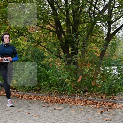 11.10.2026 - Bramfelder Halbmarathon 2026 J. Mangold http://msf.ph/oto/10823139 11.10.2026 10:28:00 Laufen 368, 521, 526, 637, 725, 735 meine-sportfotos.de