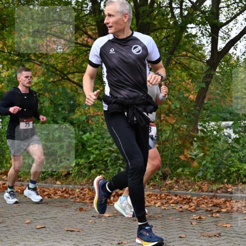 11.10.2026 - Bramfelder Halbmarathon 2026 J. Mangold http://msf.ph/oto/10823215 11.10.2026 10:30:04 Laufen 3, 25, 75, 80, 376, 580, 636, 734, 793 meine-sportfotos.de