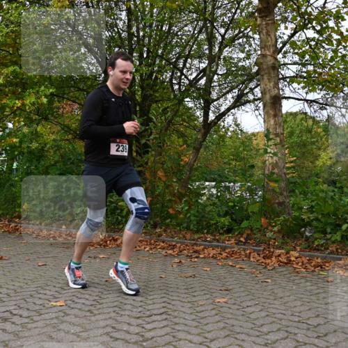 11.10.2026 - Bramfelder Halbmarathon 2026 J. Mangold http://msf.ph/oto/10823304 11.10.2026 10:31:49 Laufen 174, 239, 312, 593, 748 meine-sportfotos.de