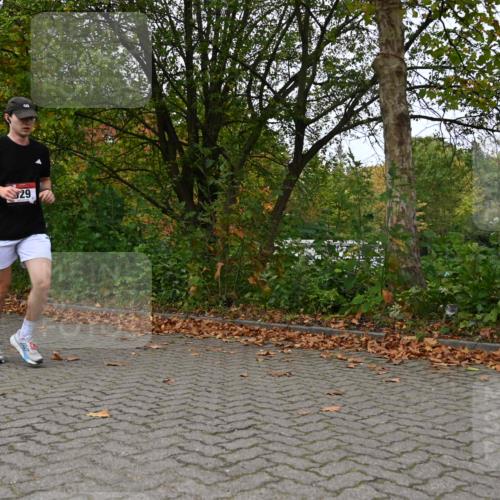 11.10.2026 - Bramfelder Halbmarathon 2026 J. Mangold http://msf.ph/oto/10823511 11.10.2026 10:33:08 Laufen 253, 300, 329, 463 meine-sportfotos.de