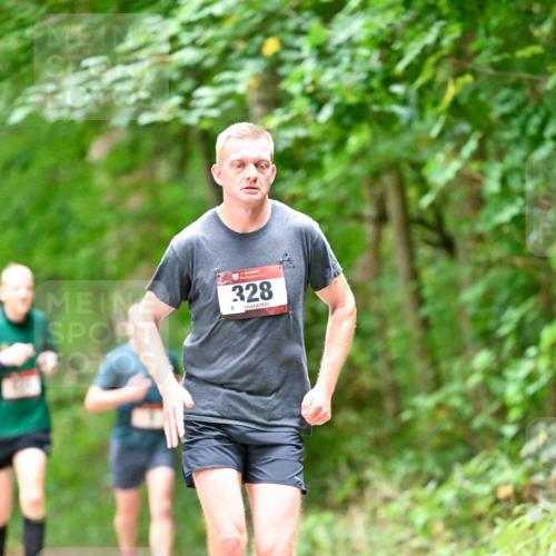 11.10.2026 - Bramfelder Halbmarathon 2026 Dr. Thomas Lammeyer http://msf.ph/oto/10823516 11.10.2026 10:38:40 Laufen 328 meine-sportfotos.de