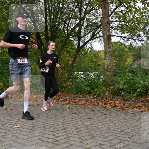 11.10.2026 - Bramfelder Halbmarathon 2026 J. Mangold http://msf.ph/oto/10823534 11.10.2026 10:33:15 Laufen 34, 329, 429, 452, 605, 720 meine-sportfotos.de