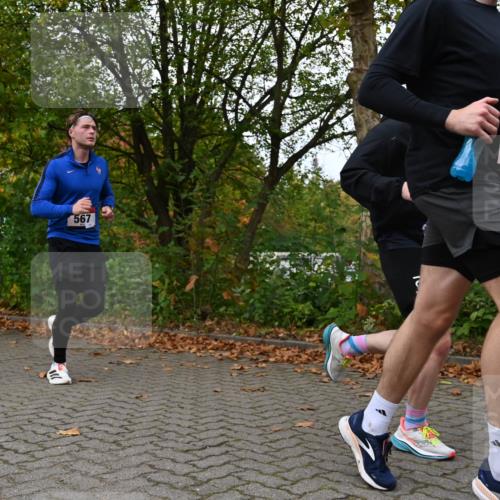 11.10.2026 - Bramfelder Halbmarathon 2026 J. Mangold http://msf.ph/oto/10823556 11.10.2026 10:33:19 Laufen 18, 34, 114, 429, 452, 479, 567, 605, 720 meine-sportfotos.de