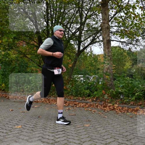 11.10.2026 - Bramfelder Halbmarathon 2026 J. Mangold http://msf.ph/oto/10823572 11.10.2026 10:33:21 Laufen 18, 34, 114, 214, 429, 452, 479, 567, 605, 720 meine-sportfotos.de