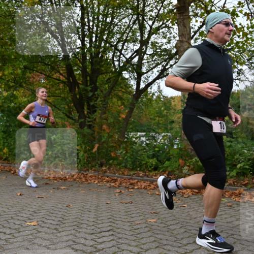 11.10.2026 - Bramfelder Halbmarathon 2026 J. Mangold http://msf.ph/oto/10823576 11.10.2026 10:33:21 Laufen 18, 34, 114, 214, 429, 452, 479, 567, 605, 720 meine-sportfotos.de