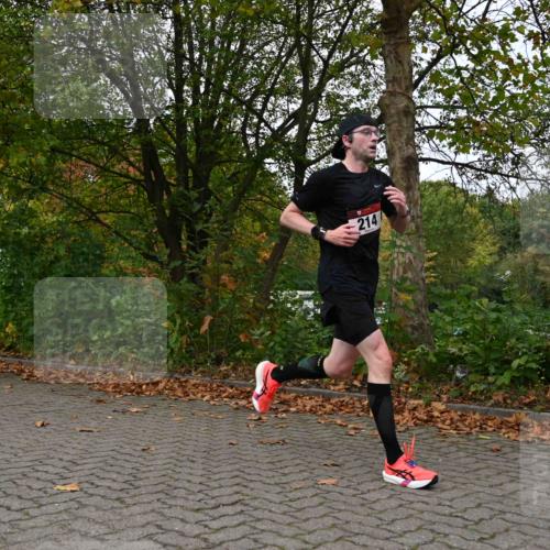 11.10.2026 - Bramfelder Halbmarathon 2026 J. Mangold http://msf.ph/oto/10823598 11.10.2026 10:33:24 Laufen 18, 114, 214, 452, 479, 567, 605 meine-sportfotos.de