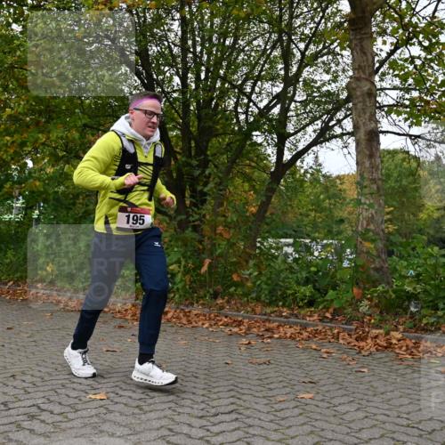 11.10.2026 - Bramfelder Halbmarathon 2026 J. Mangold http://msf.ph/oto/10823613 11.10.2026 10:33:33 Laufen 70, 82, 195 meine-sportfotos.de