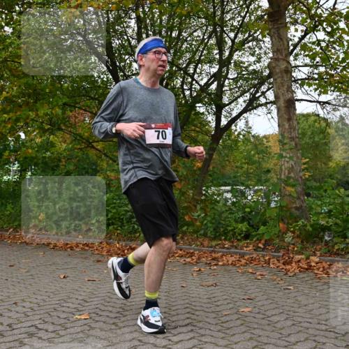 11.10.2026 - Bramfelder Halbmarathon 2026 J. Mangold http://msf.ph/oto/10823625 11.10.2026 10:33:36 Laufen 70, 195 meine-sportfotos.de