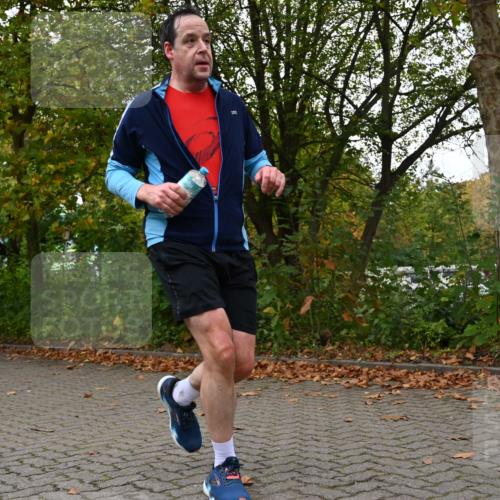 11.10.2026 - Bramfelder Halbmarathon 2026 J. Mangold http://msf.ph/oto/10823836 11.10.2026 10:35:47 Laufen 467 meine-sportfotos.de
