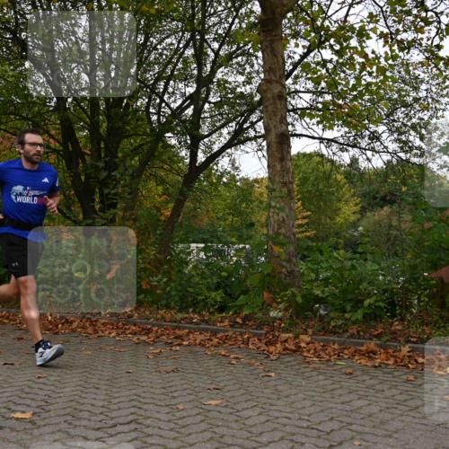 11.10.2026 - Bramfelder Halbmarathon 2026 J. Mangold http://msf.ph/oto/10823964 11.10.2026 10:37:37 Laufen 191, 363, 607 meine-sportfotos.de