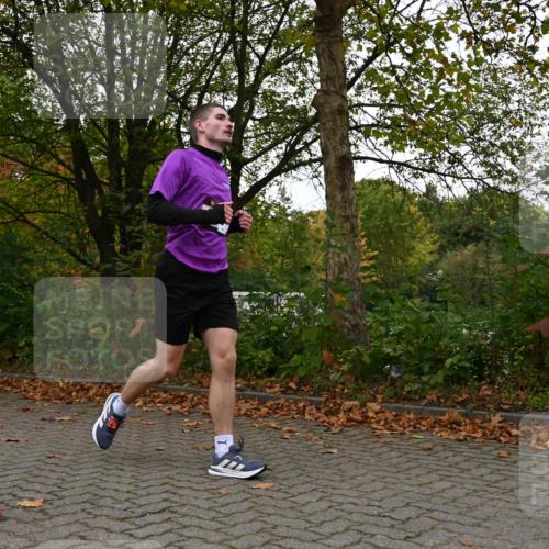 11.10.2026 - Bramfelder Halbmarathon 2026 J. Mangold http://msf.ph/oto/10823991 11.10.2026 10:38:05 Laufen 565 meine-sportfotos.de