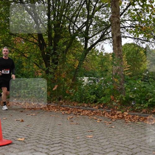11.10.2026 - Bramfelder Halbmarathon 2026 J. Mangold http://msf.ph/oto/10824109 11.10.2026 10:40:30 Laufen 534, 649 meine-sportfotos.de