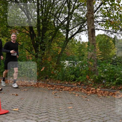 11.10.2026 - Bramfelder Halbmarathon 2026 J. Mangold http://msf.ph/oto/10824111 11.10.2026 10:40:31 Laufen 534, 649 meine-sportfotos.de
