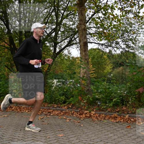 11.10.2026 - Bramfelder Halbmarathon 2026 J. Mangold http://msf.ph/oto/10824195 11.10.2026 10:41:17 Laufen 361, 382, 457, 465 meine-sportfotos.de