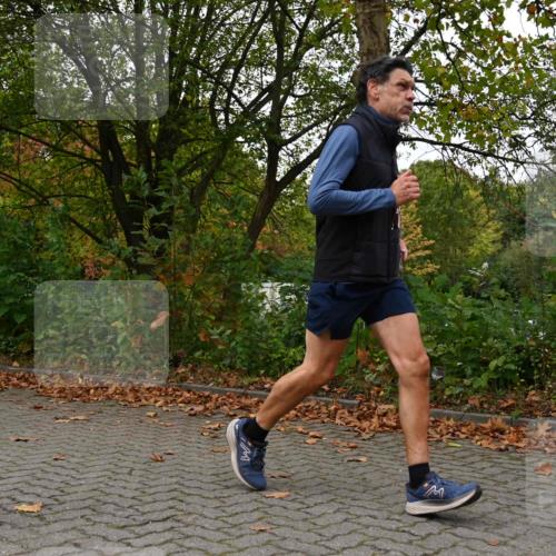11.10.2026 - Bramfelder Halbmarathon 2026 J. Mangold http://msf.ph/oto/10824226 11.10.2026 10:42:00 Laufen 151, 585, 635 meine-sportfotos.de