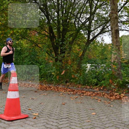 11.10.2026 - Bramfelder Halbmarathon 2026 J. Mangold http://msf.ph/oto/10824247 11.10.2026 10:42:17 Laufen 219 meine-sportfotos.de
