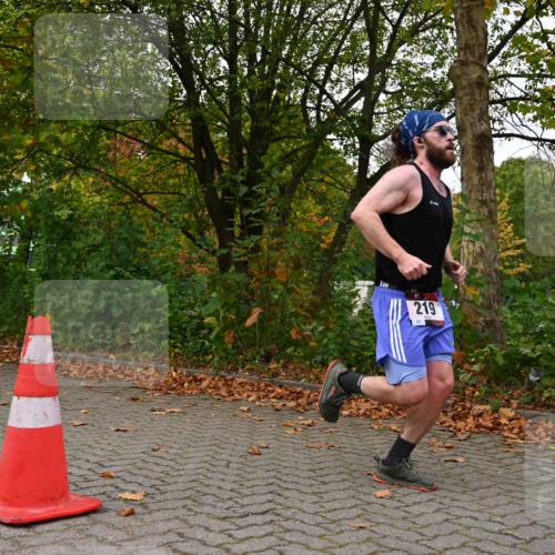 11.10.2026 - Bramfelder Halbmarathon 2026 J. Mangold http://msf.ph/oto/10824255 11.10.2026 10:42:18 Laufen 219 meine-sportfotos.de