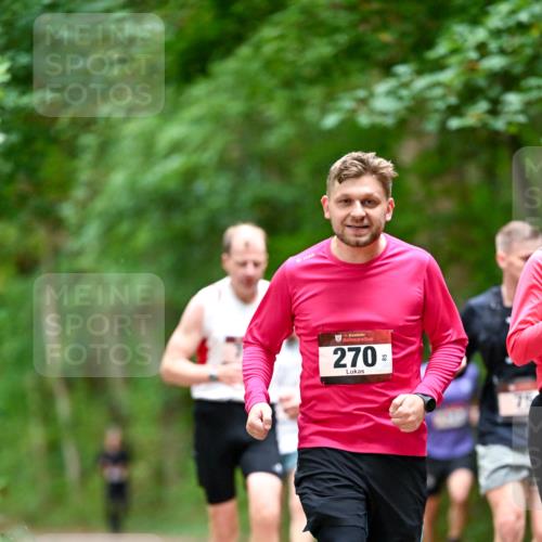 11.10.2026 - Bramfelder Halbmarathon 2026 Dr. Thomas Lammeyer http://msf.ph/oto/10825056 11.10.2026 10:47:20 Laufen 35, 270 meine-sportfotos.de