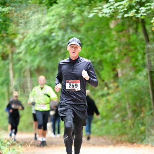 11.10.2026 - Bramfelder Halbmarathon 2026 Dr. Thomas Lammeyer http://msf.ph/oto/10825273 11.10.2026 10:48:52 Laufen 259, 274 meine-sportfotos.de