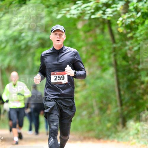 11.10.2026 - Bramfelder Halbmarathon 2026 Dr. Thomas Lammeyer http://msf.ph/oto/10825279 11.10.2026 10:48:53 Laufen 259, 274 meine-sportfotos.de