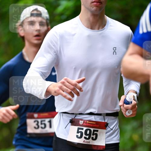 11.10.2026 - Bramfelder Halbmarathon 2026 Dr. Thomas Lammeyer http://msf.ph/oto/10825661 11.10.2026 10:50:52 Laufen 351, 35, 595, 06 meine-sportfotos.de
