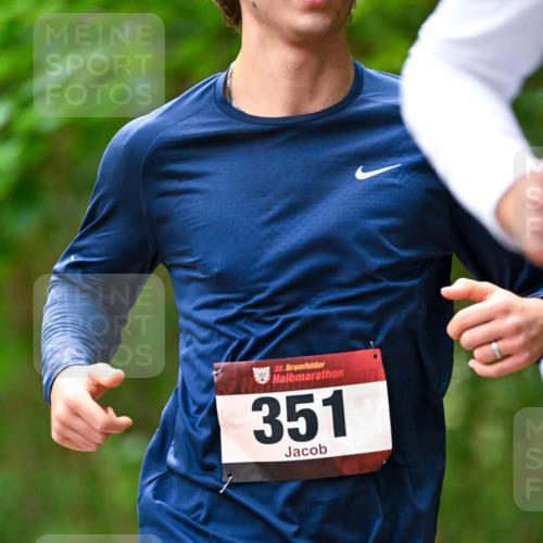 11.10.2026 - Bramfelder Halbmarathon 2026 Dr. Thomas Lammeyer http://msf.ph/oto/10825663 11.10.2026 10:50:53 Laufen 35, 351 meine-sportfotos.de