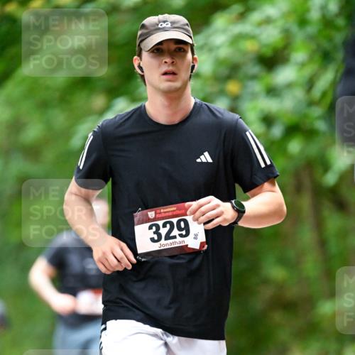11.10.2026 - Bramfelder Halbmarathon 2026 Dr. Thomas Lammeyer http://msf.ph/oto/10825689 11.10.2026 10:50:59 Laufen 35, 329 meine-sportfotos.de