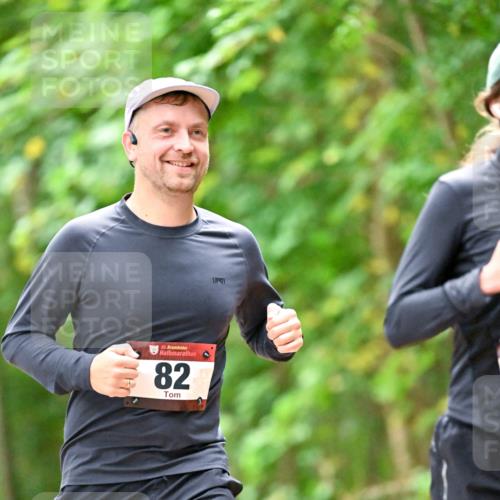11.10.2026 - Bramfelder Halbmarathon 2026 Dr. Thomas Lammeyer http://msf.ph/oto/10825850 11.10.2026 10:51:46 Laufen 82, 35, 739 meine-sportfotos.de