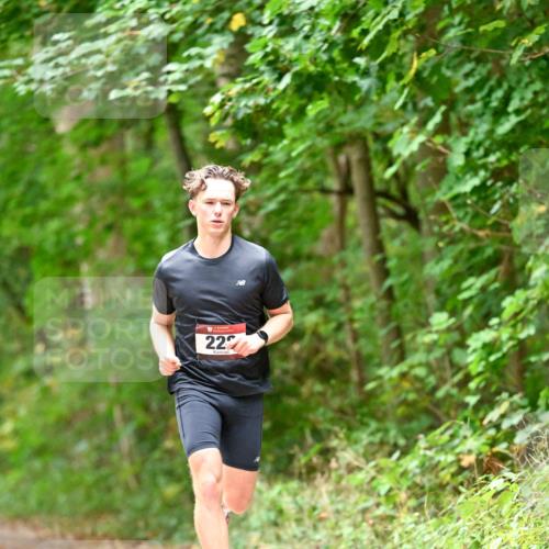 11.10.2026 - Bramfelder Halbmarathon 2026 Dr. Thomas Lammeyer http://msf.ph/oto/10825860 11.10.2026 10:51:52 Laufen 222 meine-sportfotos.de