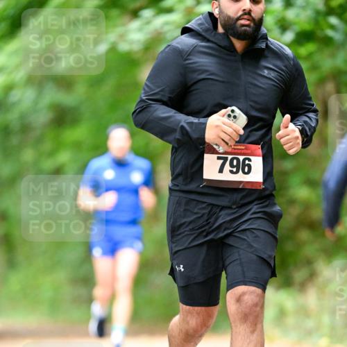 11.10.2026 - Bramfelder Halbmarathon 2026 Dr. Thomas Lammeyer http://msf.ph/oto/10827206 11.10.2026 11:01:14 Laufen 796, 1 meine-sportfotos.de