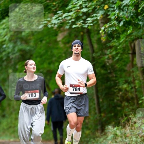 11.10.2026 - Bramfelder Halbmarathon 2026 Dr. Thomas Lammeyer http://msf.ph/oto/10827251 11.10.2026 11:01:26 Laufen 784, 783 meine-sportfotos.de