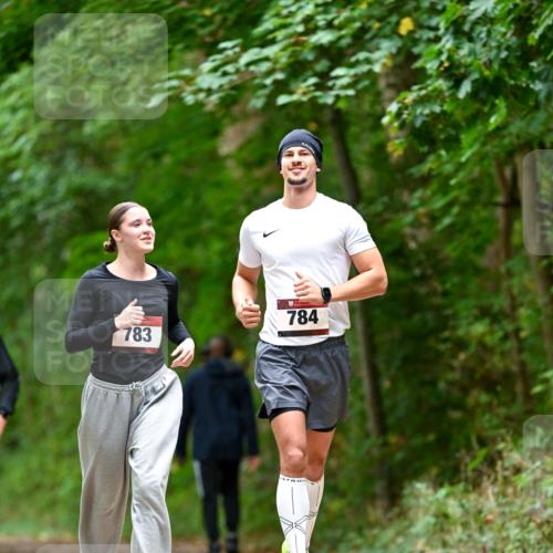 11.10.2026 - Bramfelder Halbmarathon 2026 Dr. Thomas Lammeyer http://msf.ph/oto/10827252 11.10.2026 11:01:26 Laufen 784, 783 meine-sportfotos.de