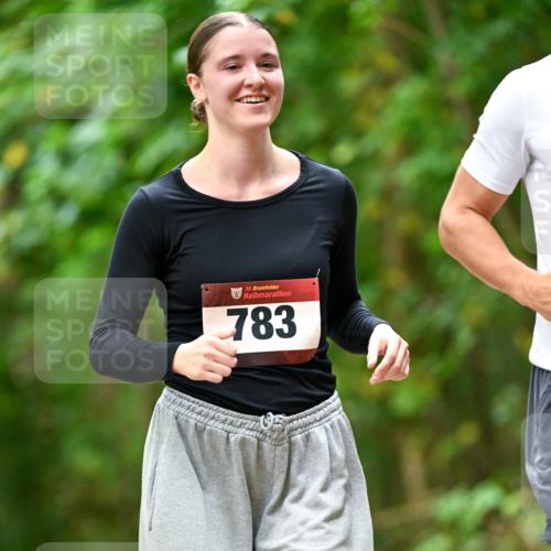 11.10.2026 - Bramfelder Halbmarathon 2026 Dr. Thomas Lammeyer http://msf.ph/oto/10827275 11.10.2026 11:01:29 Laufen 35, 783 meine-sportfotos.de