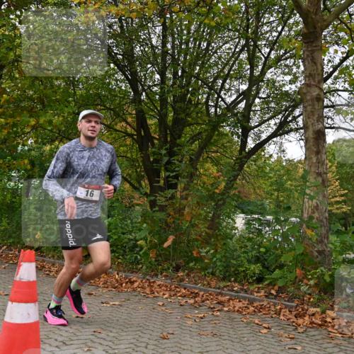 11.10.2026 - Bramfelder Halbmarathon 2026 J. Mangold http://msf.ph/oto/10827649 11.10.2026 10:42:43 Laufen 16, 357 meine-sportfotos.de