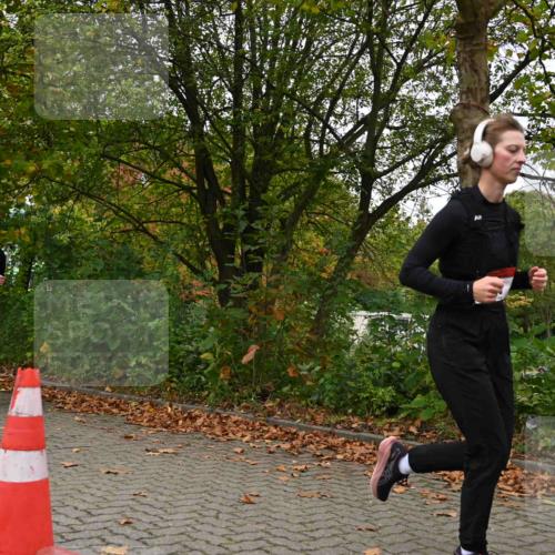11.10.2026 - Bramfelder Halbmarathon 2026 J. Mangold http://msf.ph/oto/10827679 11.10.2026 10:42:46 Laufen 16, 243, 357, 616 meine-sportfotos.de