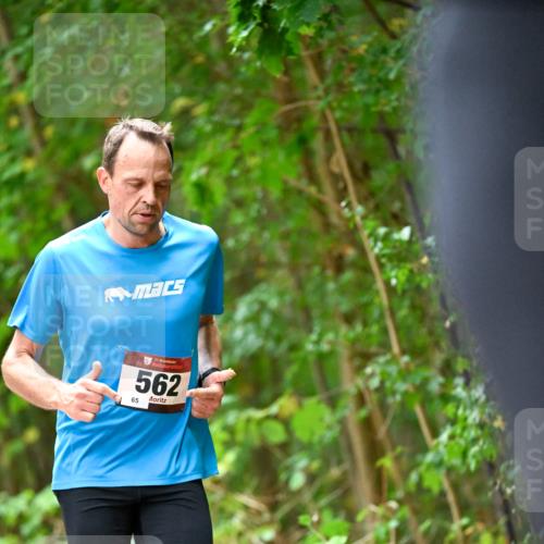 11.10.2026 - Bramfelder Halbmarathon 2026 Dr. Thomas Lammeyer http://msf.ph/oto/10827727 11.10.2026 11:03:55 Laufen 35, 562, 65 meine-sportfotos.de