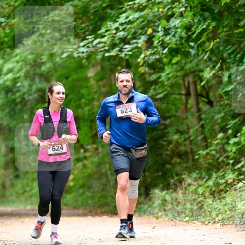11.10.2026 - Bramfelder Halbmarathon 2026 Dr. Thomas Lammeyer http://msf.ph/oto/10827811 11.10.2026 11:04:17 Laufen 624, 623 meine-sportfotos.de