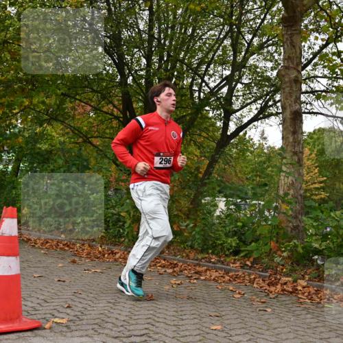 11.10.2026 - Bramfelder Halbmarathon 2026 J. Mangold http://msf.ph/oto/10827829 11.10.2026 10:44:27 Laufen 212, 262, 296, 349 meine-sportfotos.de