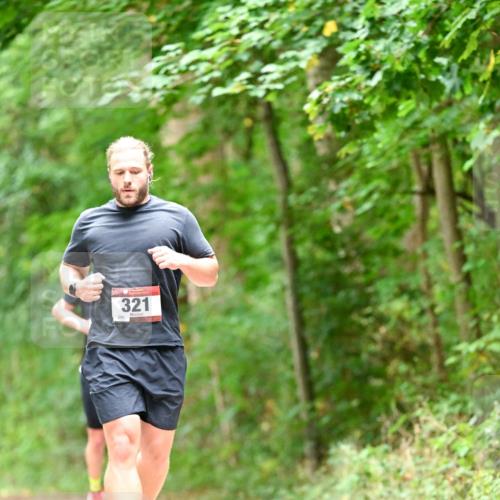 11.10.2026 - Bramfelder Halbmarathon 2026 Dr. Thomas Lammeyer http://msf.ph/oto/10827886 11.10.2026 11:04:35 Laufen 286, 321 meine-sportfotos.de