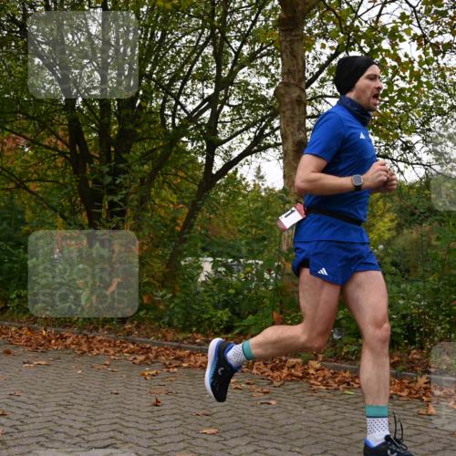 11.10.2026 - Bramfelder Halbmarathon 2026 J. Mangold http://msf.ph/oto/10827911 11.10.2026 10:45:14 Laufen 201 meine-sportfotos.de