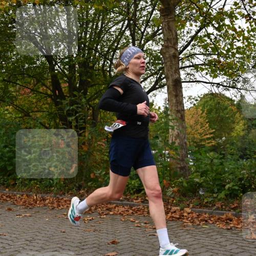 11.10.2026 - Bramfelder Halbmarathon 2026 J. Mangold http://msf.ph/oto/10827934 11.10.2026 10:45:36 Laufen 240, 260, 814, 815 meine-sportfotos.de