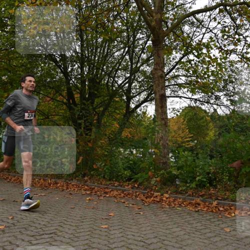 11.10.2026 - Bramfelder Halbmarathon 2026 J. Mangold http://msf.ph/oto/10828016 11.10.2026 10:46:27 Laufen 84, 155, 230 meine-sportfotos.de
