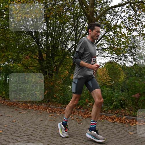 11.10.2026 - Bramfelder Halbmarathon 2026 J. Mangold http://msf.ph/oto/10828021 11.10.2026 10:46:27 Laufen 84, 155, 230 meine-sportfotos.de
