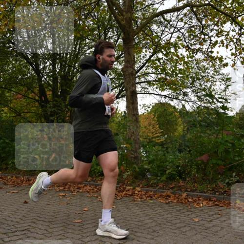 11.10.2026 - Bramfelder Halbmarathon 2026 J. Mangold http://msf.ph/oto/10828108 11.10.2026 10:47:30 Laufen 143, 328, 373, 633 meine-sportfotos.de