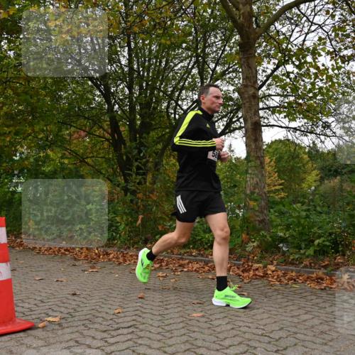 11.10.2026 - Bramfelder Halbmarathon 2026 J. Mangold http://msf.ph/oto/10828198 11.10.2026 10:49:31 Laufen 589 meine-sportfotos.de
